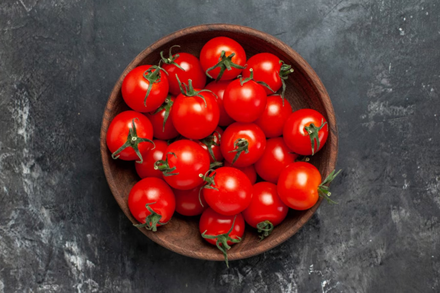 Are cherry tomatoes healthier than normal tomatoes