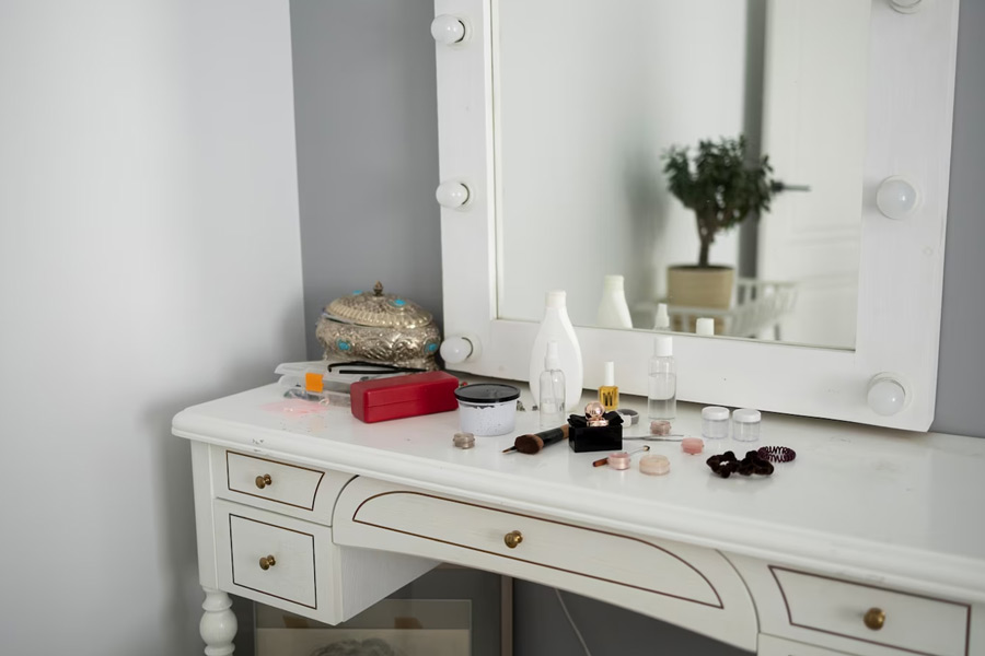 Dressing Table Cleaning Tips
