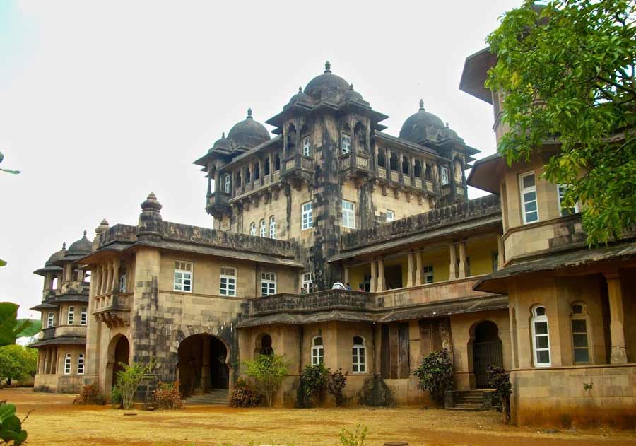 Jai Vilas Palace, Palghar