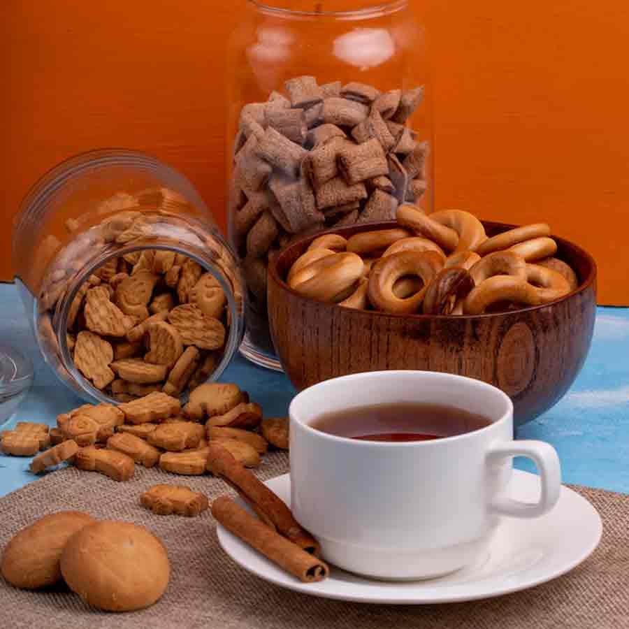 TEA AND NUTS