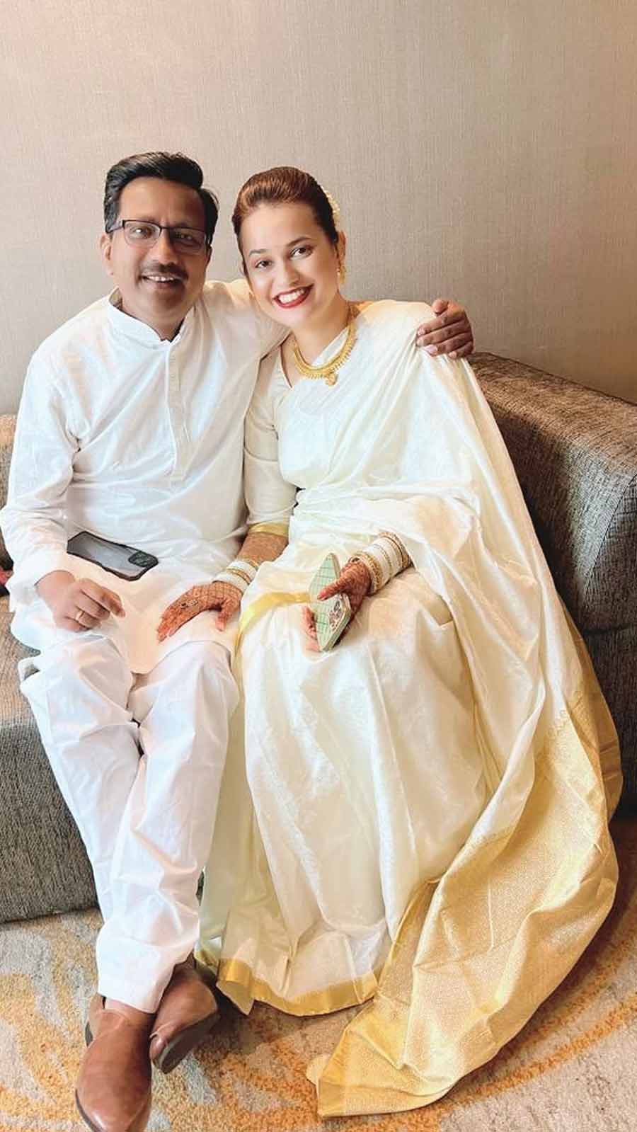 Tina dabi relationship