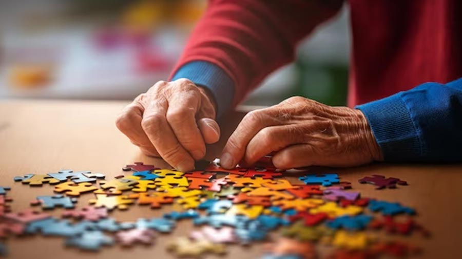 What age can Alzheimer's disease start