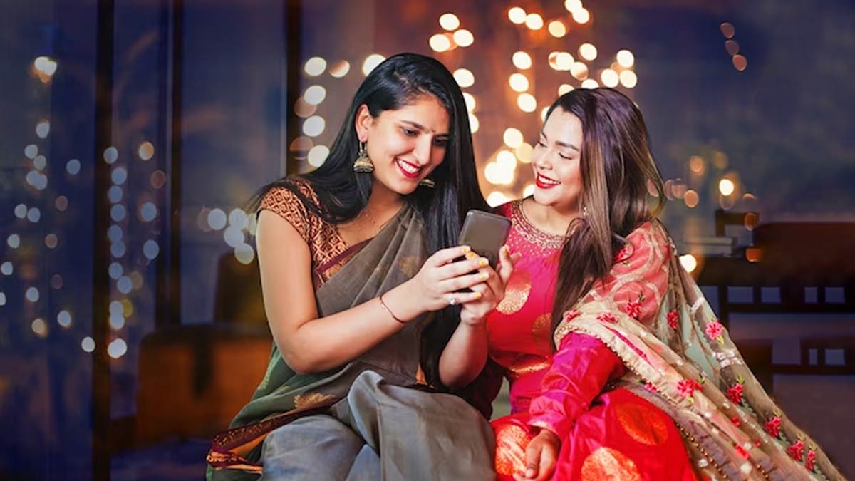 PICS: Kamya Punjabi, Niti Taylor & Other TV Celebs Celebrate FIRST Karwa  Chauth After Wedding