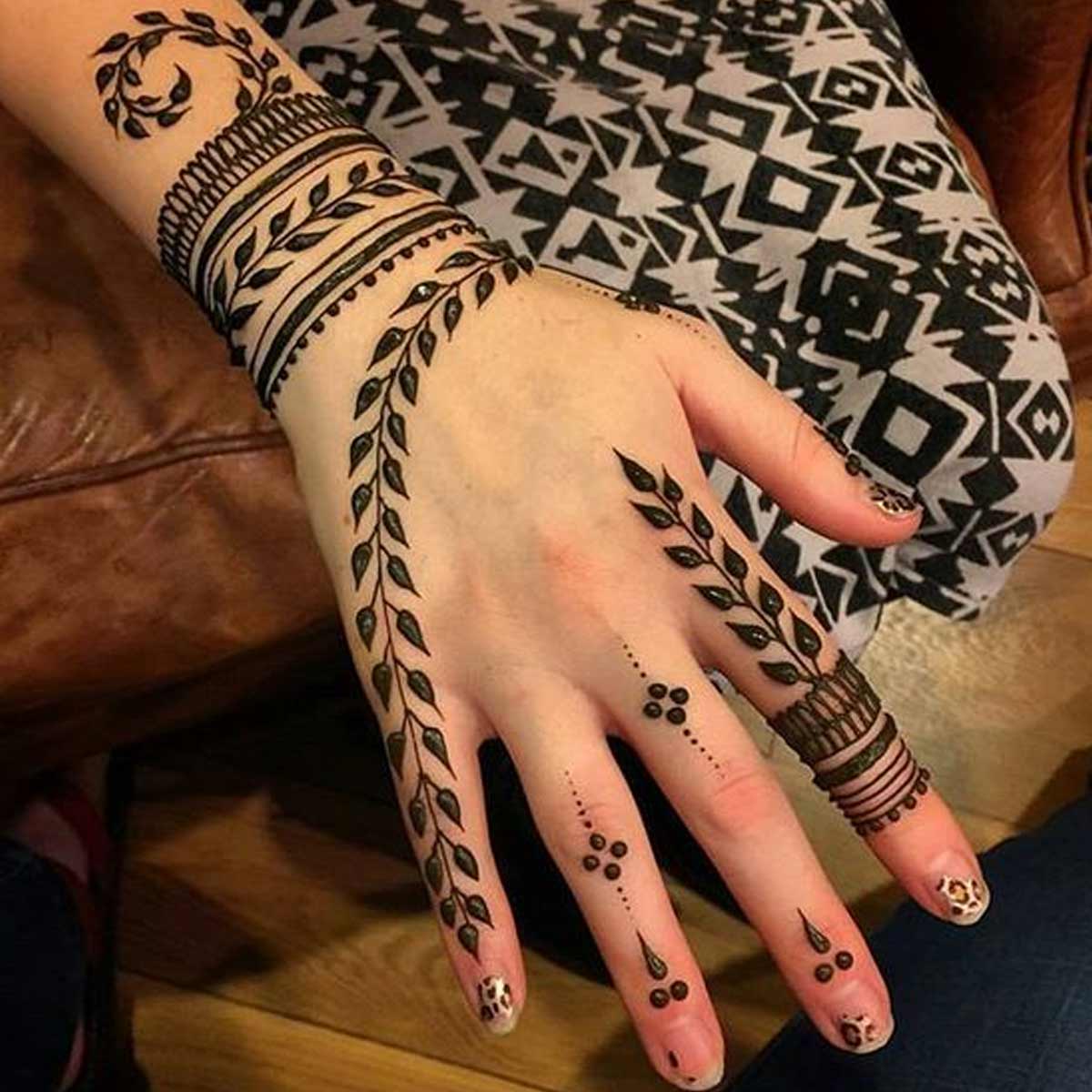 bracelet mehndi bail