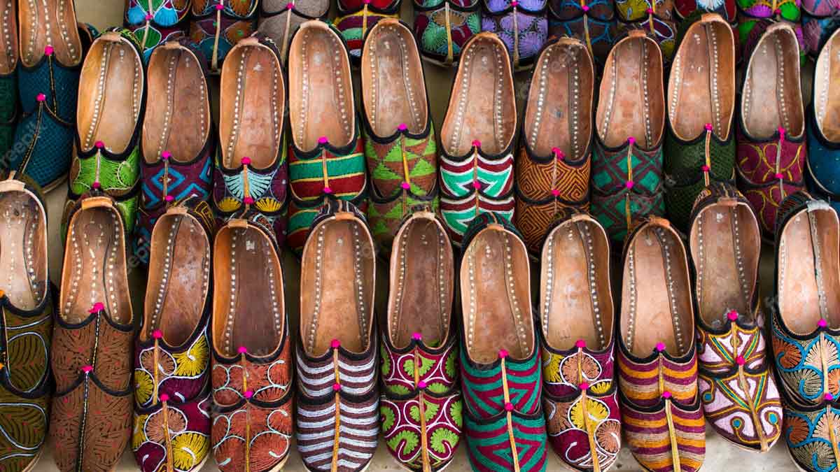 Ethnic Footwear for Women - Buy Women Ethnic Shoes | Walkway Shoes