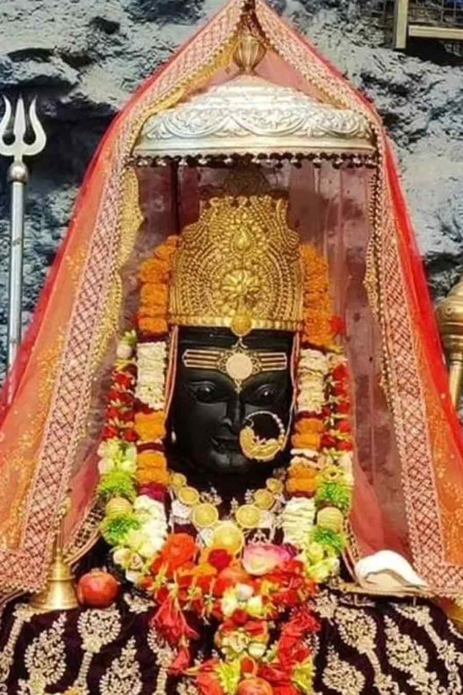 famous dhari devi temple