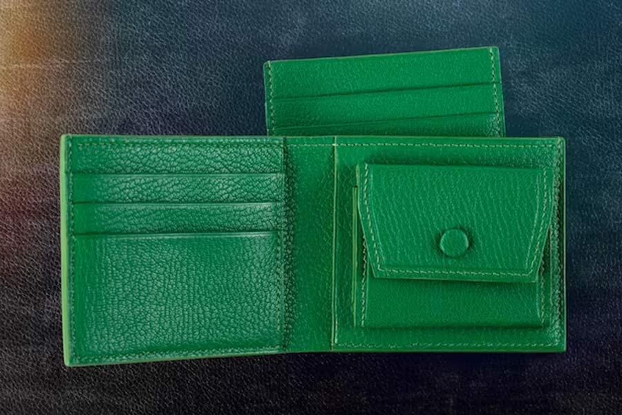 Here are 5 Wallet/ Purse colors to attract Financial luck: 1. Black - As  classy as it looks, this shade symbolizes prosperity and… | Instagram