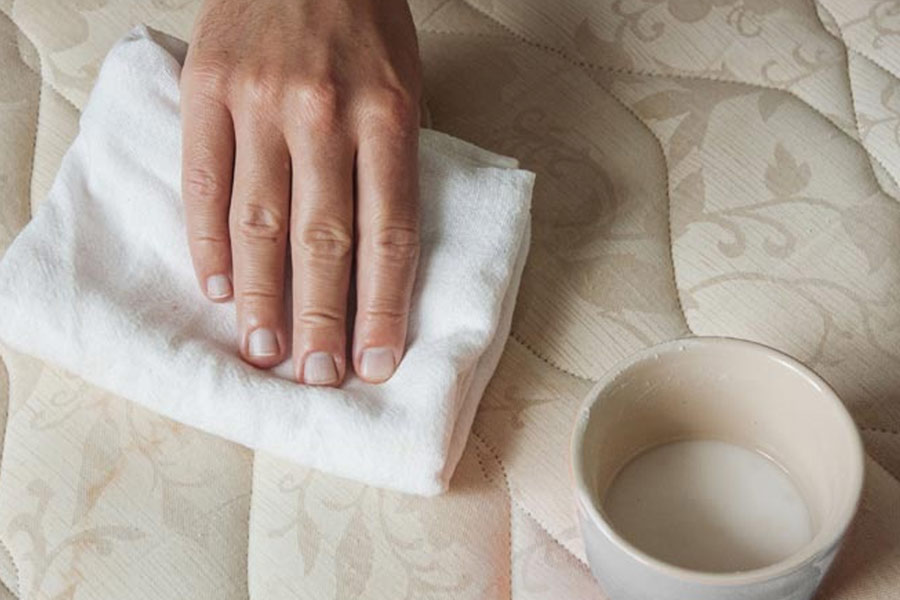 how to clean urine stain from mattress