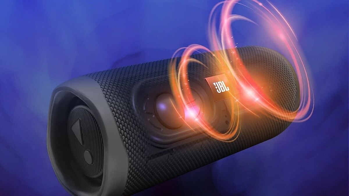 JBL Flip 6: The BEST Bluetooth Speaker? 