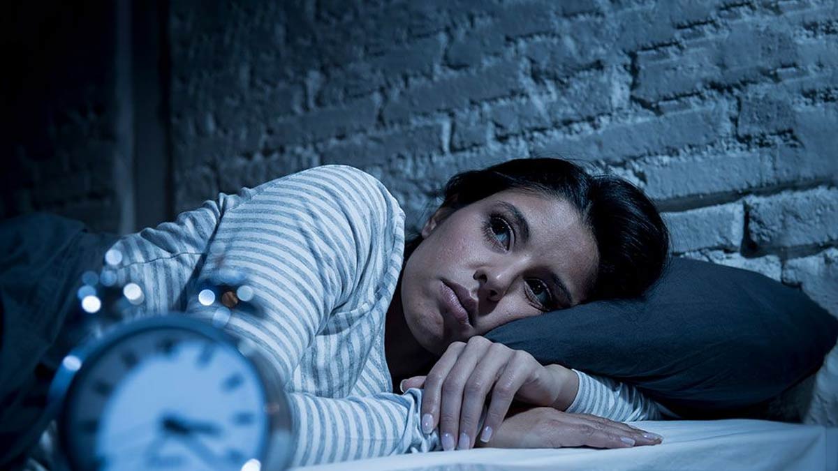 Синяя от бессонных ночей. Фото бессонных ночей родителей. Insomnia. Бессонные ночи видео.