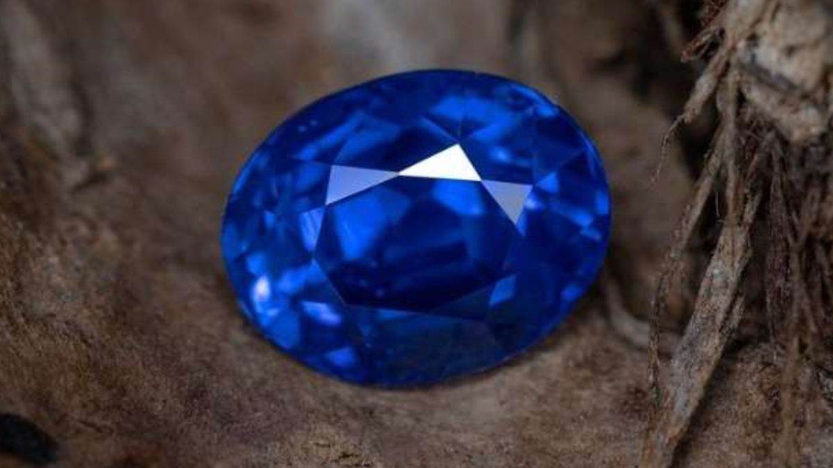 कुंभ राशि वालों को कौन से रत्न की अंगूठी पहननी चाहिए? | which gemstone ...