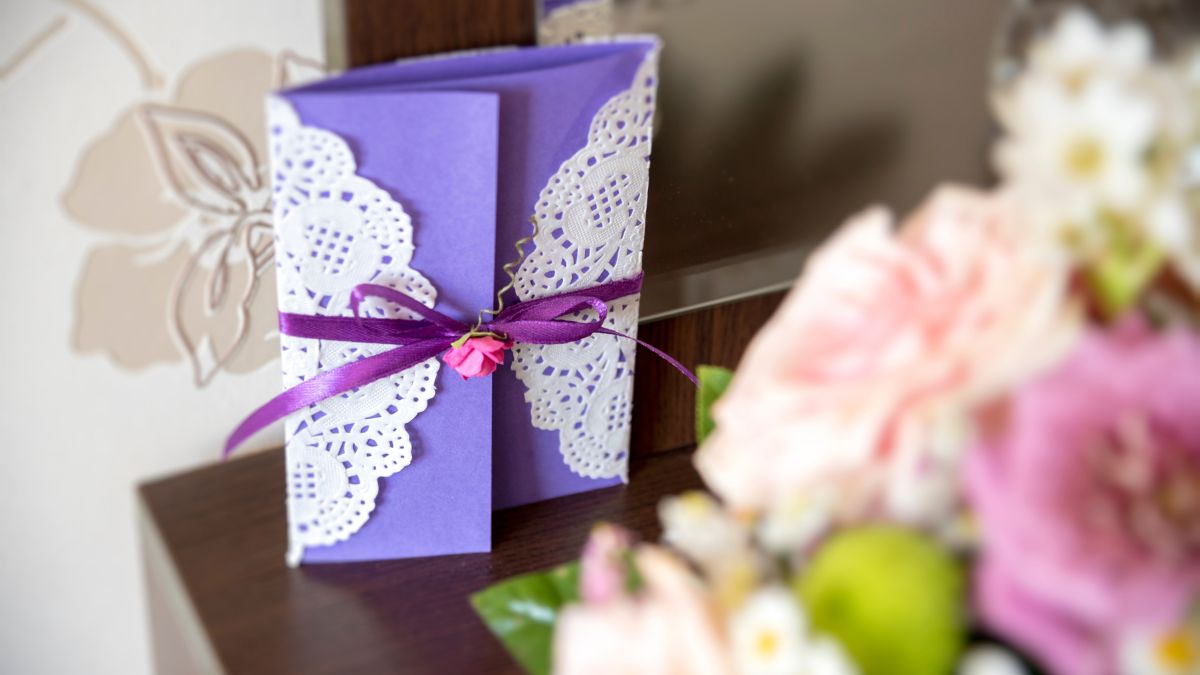 Lucky Colours For Wedding Cards Of Aquarius Sun Sign