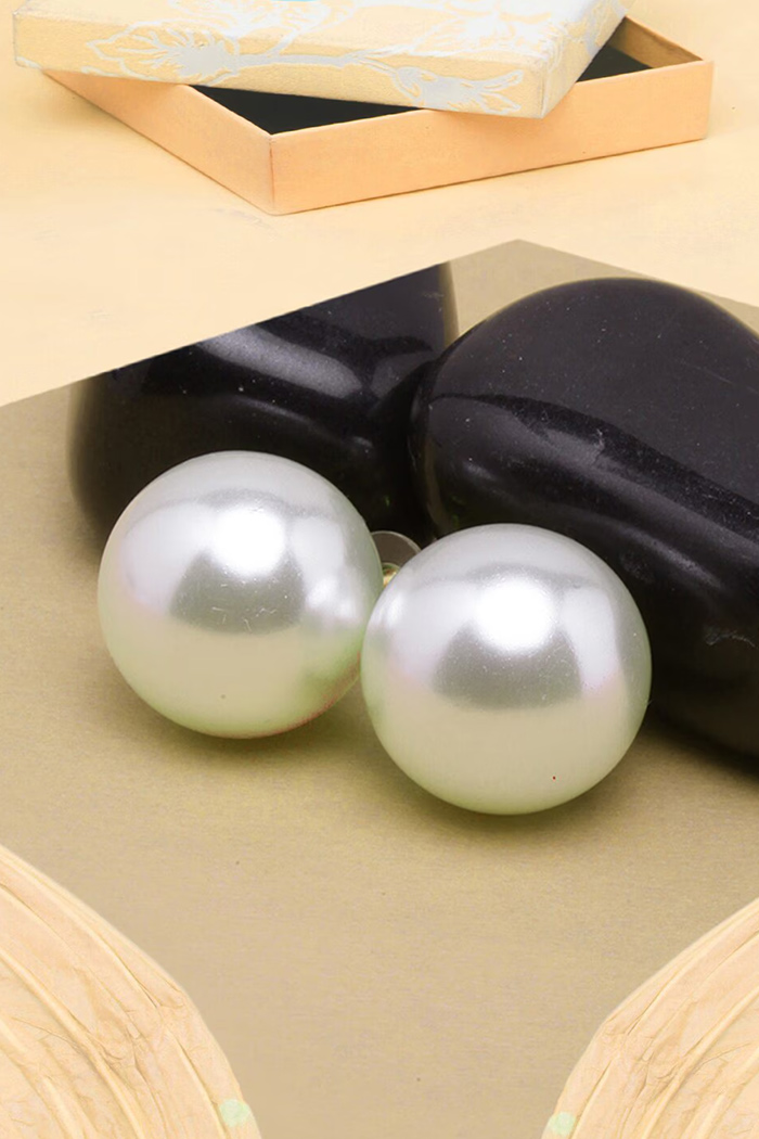 Pearl stud earrings