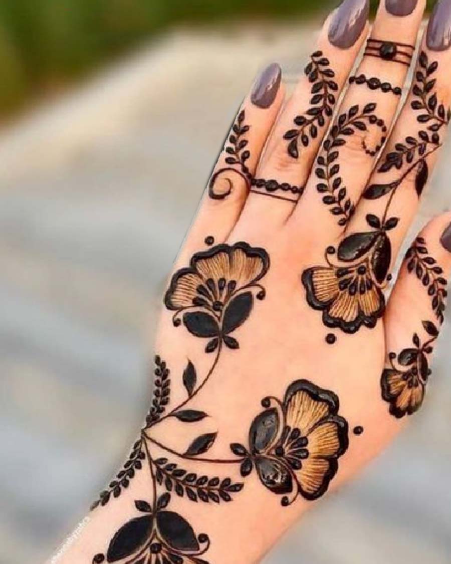 Unique Floral Arabic Mehndi Design