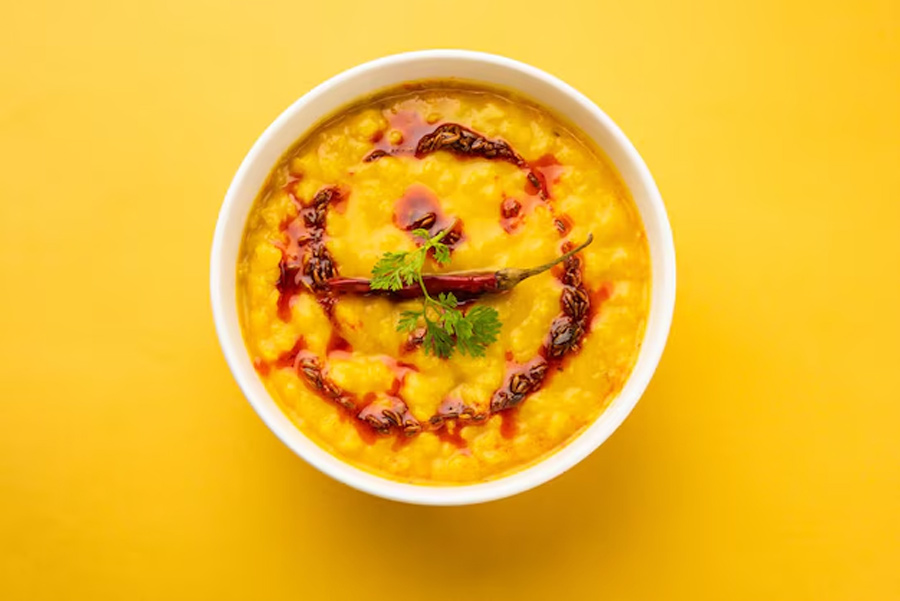 add tempering in moong dal