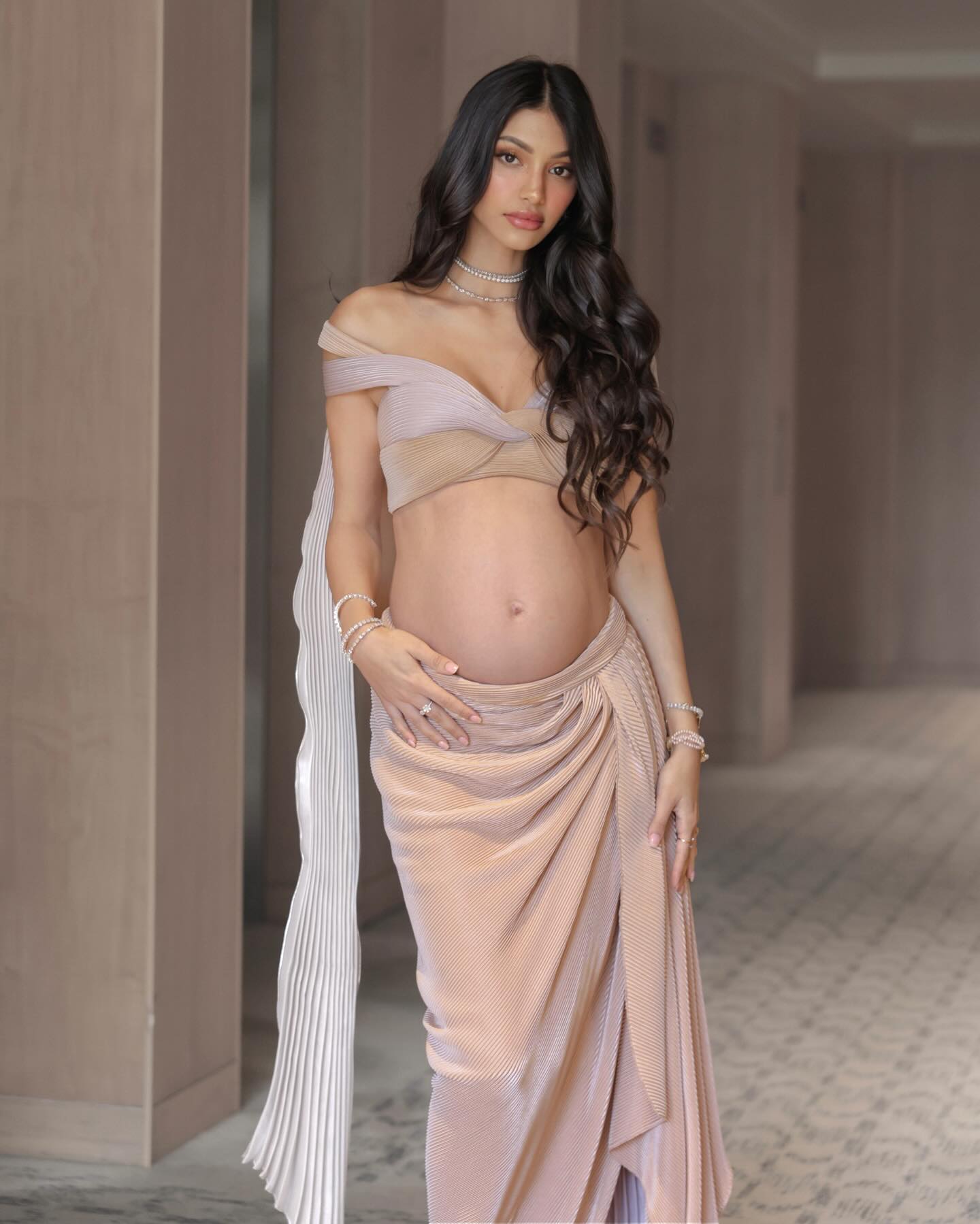 alanna panday in Top And Skirt Set