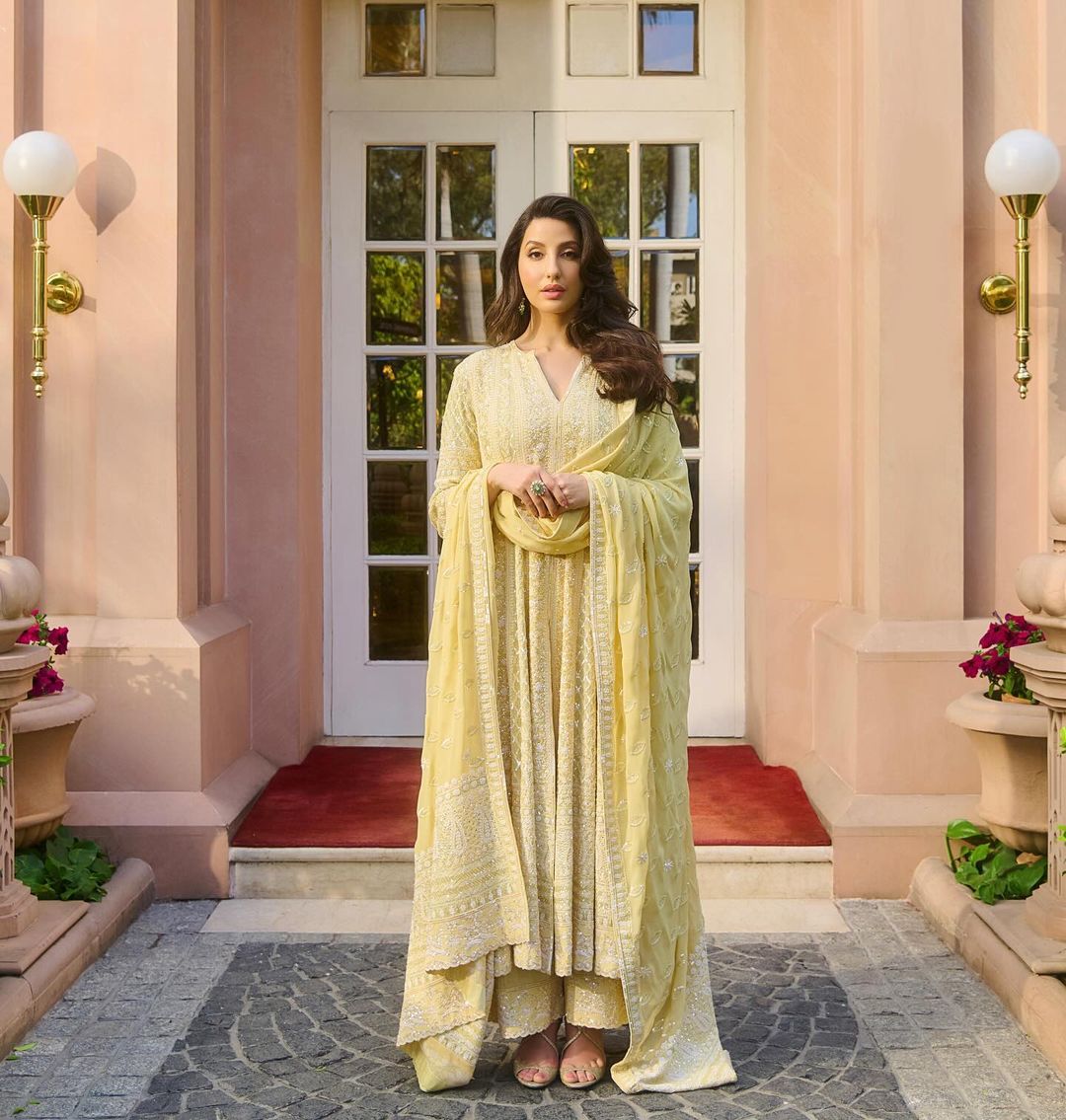 baisakhi suit chikankari