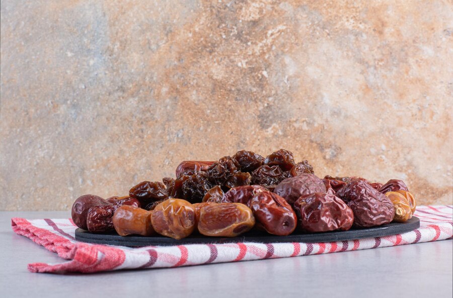 Figs Vs Dates Know How They Are Different HerZindagi