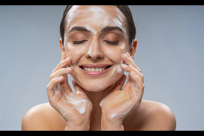 gentle face wash ingredients for sensitive skin