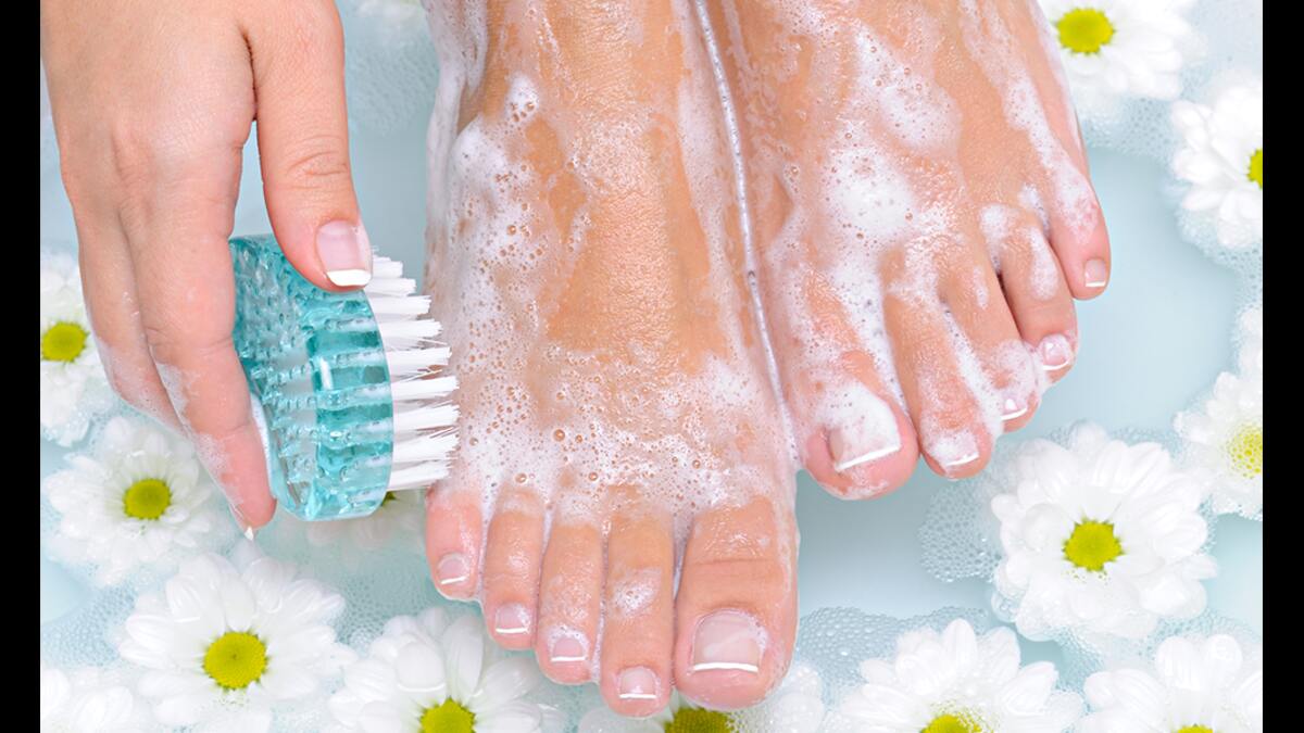 home remedies to remove dead skin from feet