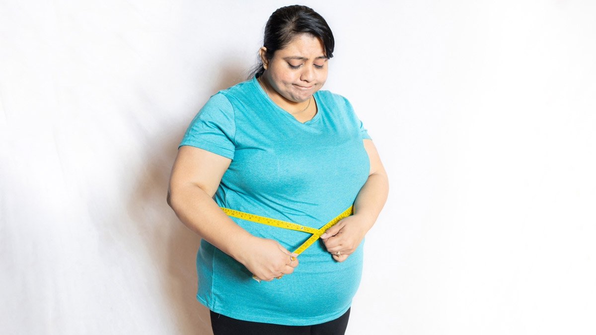 Belly Fat: पेट की जिद्दी चर्बी का कारण हो सकती हैं ये 5 स्वास्थ्य समस्याएं  | 5 health reasons for belly fat | HerZindagi