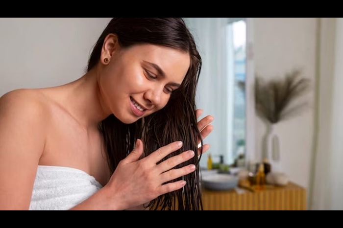 should i oil my hair in hot summer