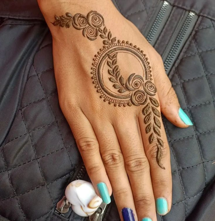 Bail Minimal Mehndi Design