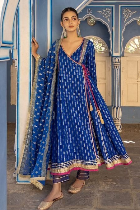 5 Blue Silk Suit Designs For Janmashtami | HerZindagi