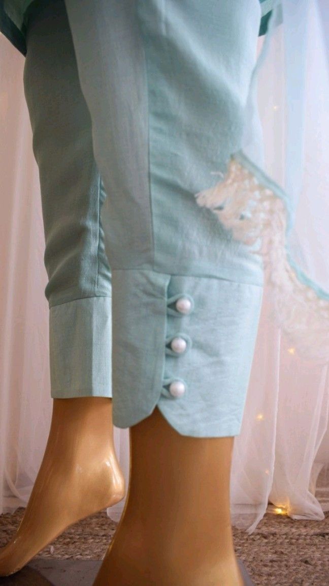 Buttoned Mohri Design