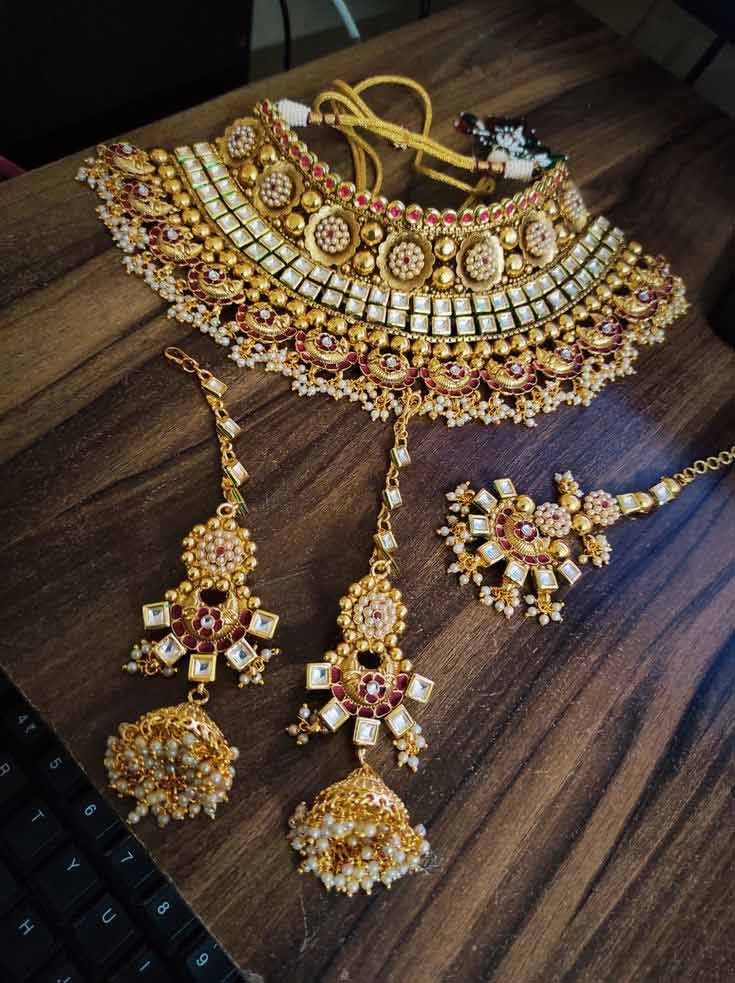 Choker Kundan Necklace