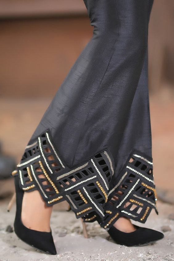 Criss Cross Border Design