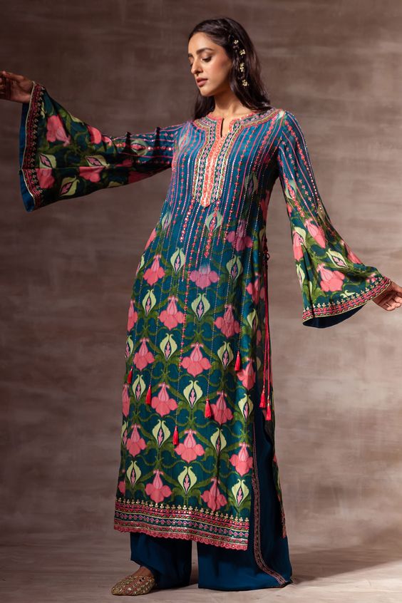 Flared Full Sleeve Design