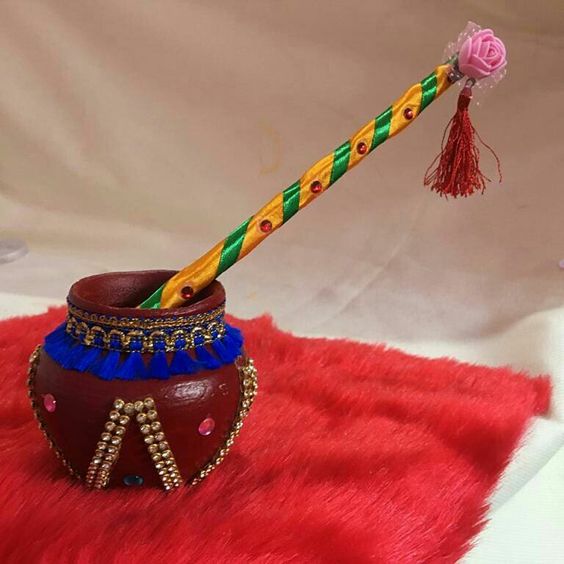 Flute decoration for Janmashtami with flowers