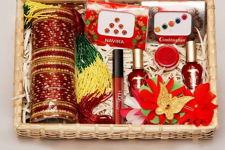 Makeup Box Gift Wife For Hariyali Teej