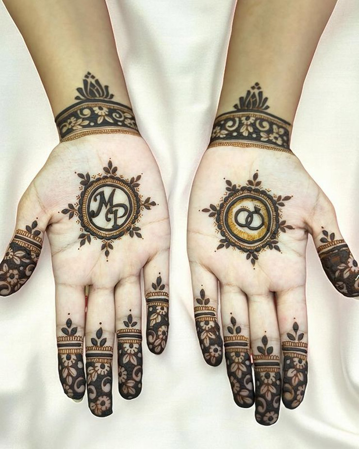 Minimal Hand Mehndi Design