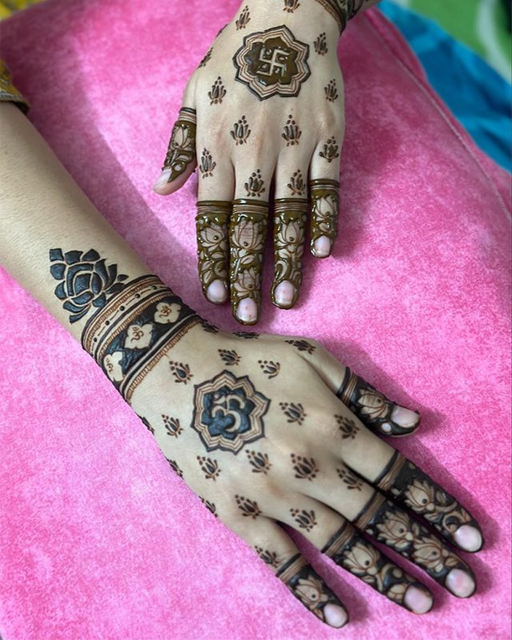 Simple Hand Mehndi Design