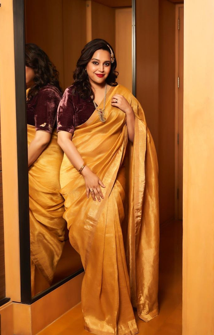 Swara Bhasker’s Velvet Blouse Design
