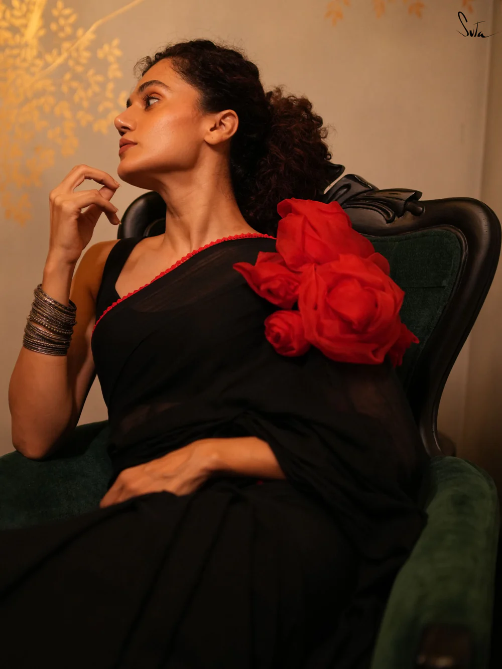 Taapsee Pannu’s Black Mulmul Cotton Saree