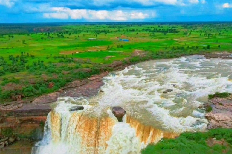 Why Purwa Waterfall Is Famous For Travel