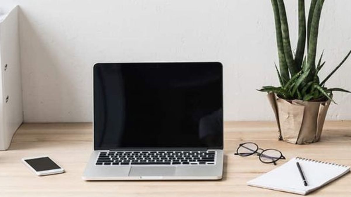 Best Laptops Under 50,000 (August 2024) Topselling Picks From HP