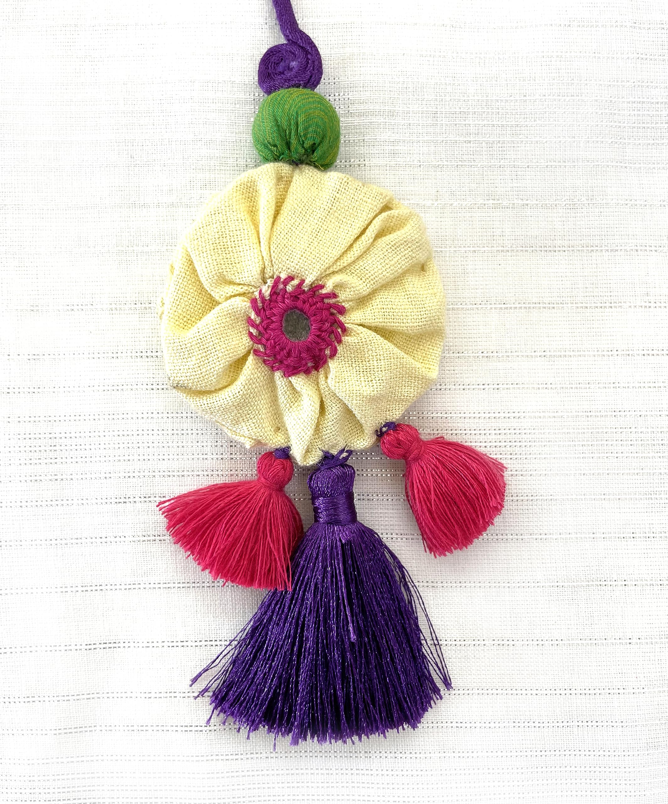 floral tassel deisgn