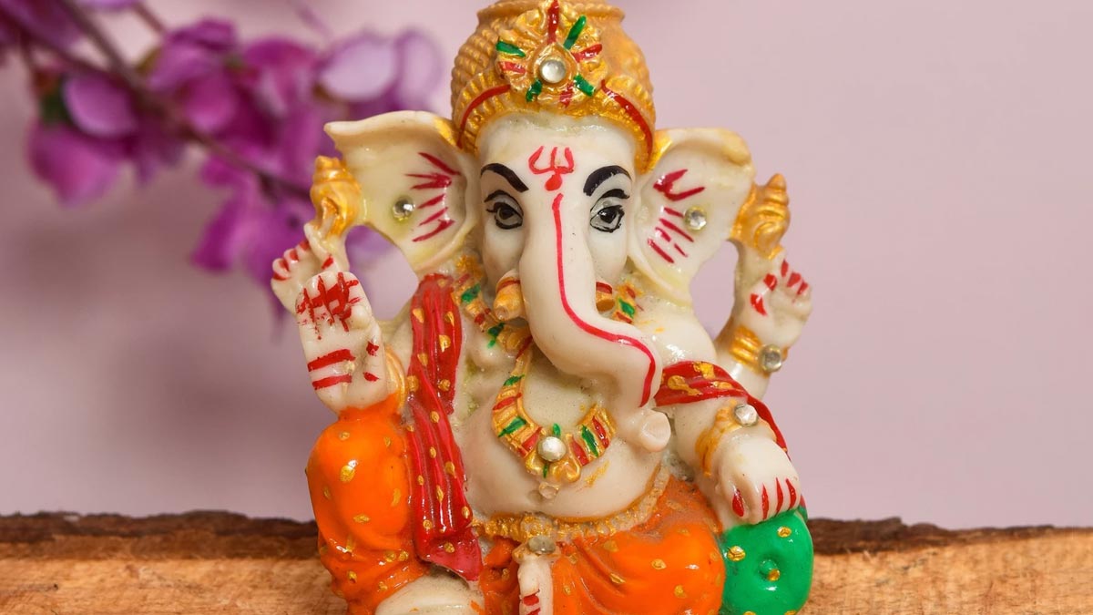 ganesh chaturthi  ganesh idol at home