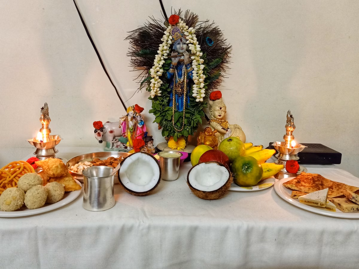 janmashtami  fasting pooja vidhi mantras dos donts
