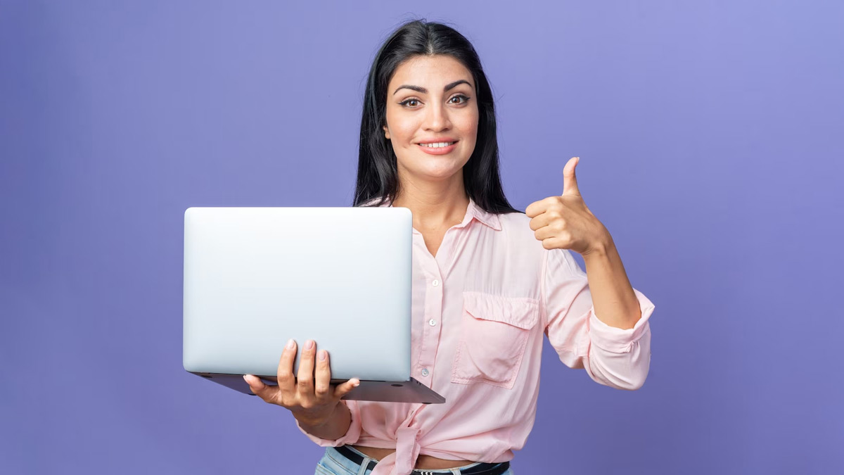 qualification for front office manager, What do you need to become a Front office manager ()