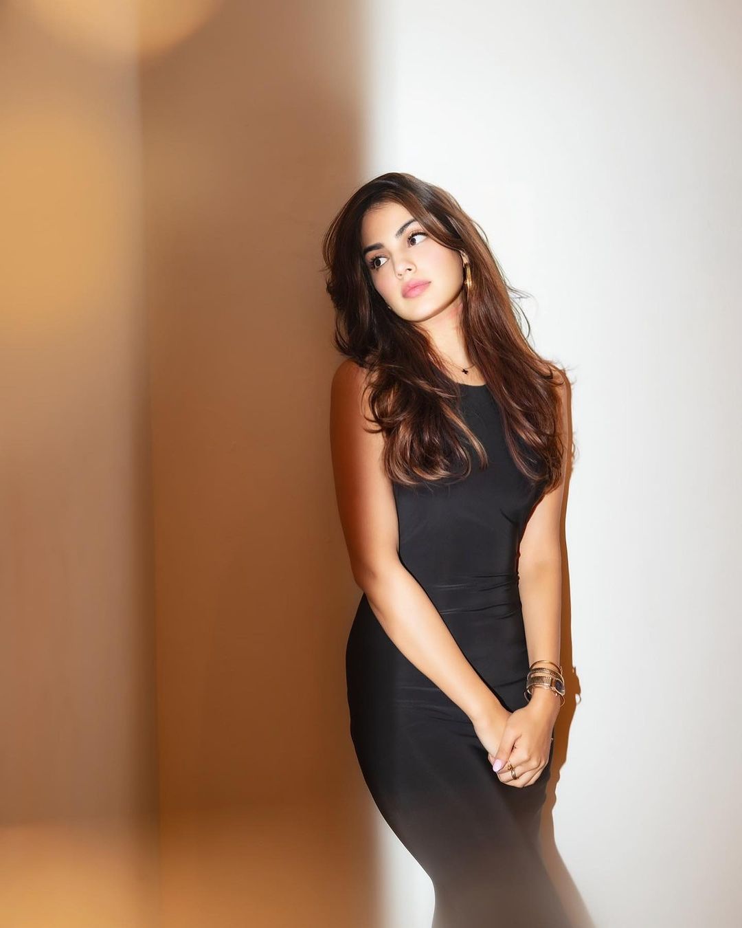 rhea chakraborty bodycon dress