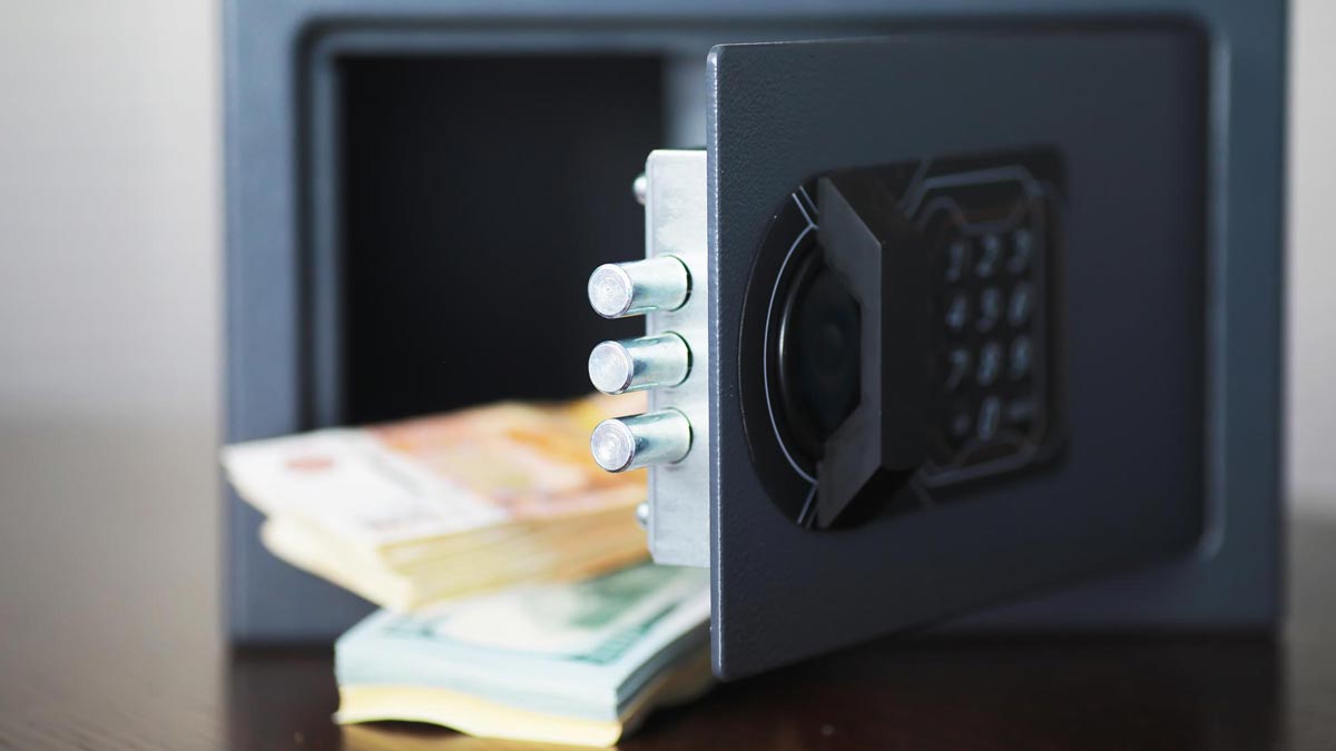 shankh mein chawal bharkar tijori mein rakhne ke kya labh hain