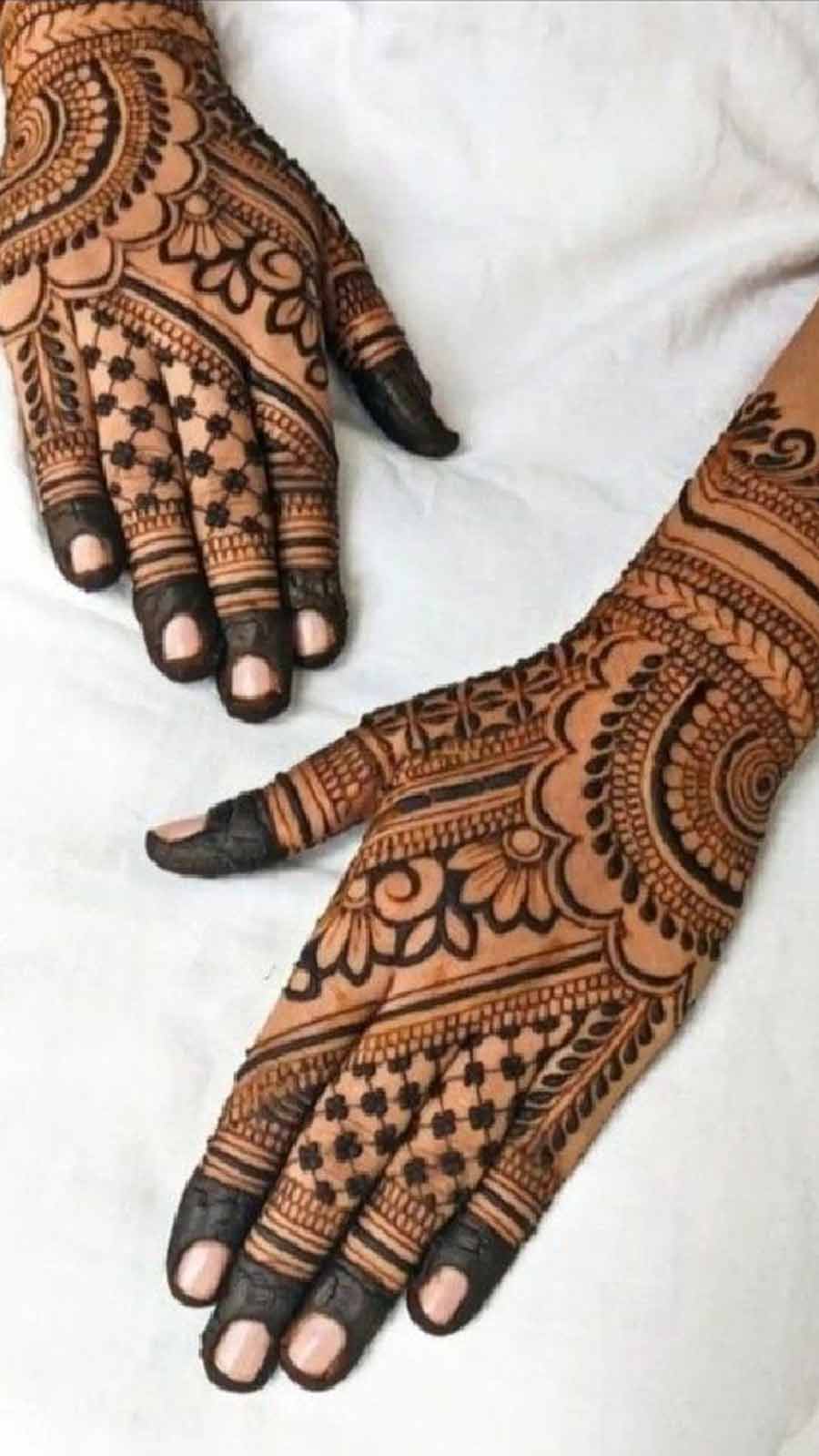 Arabic Mehndi Design For Back Hand
