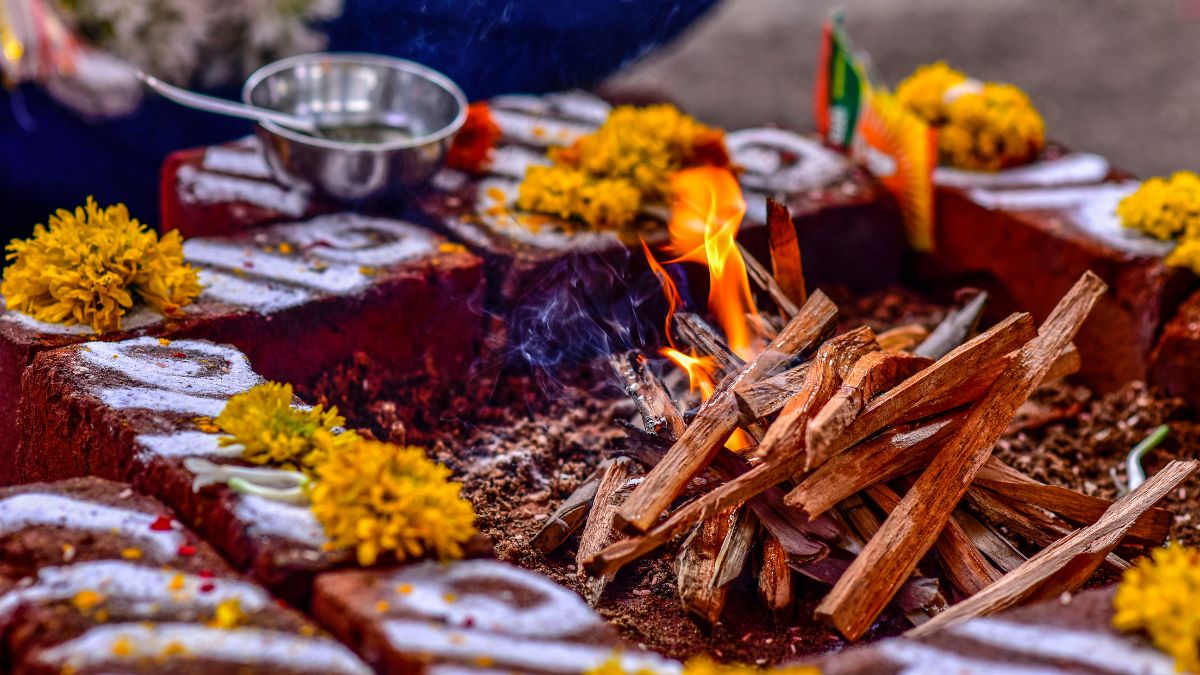 Astro Tips: Know Why Coconut Is Offered During Havan | HerZindagi