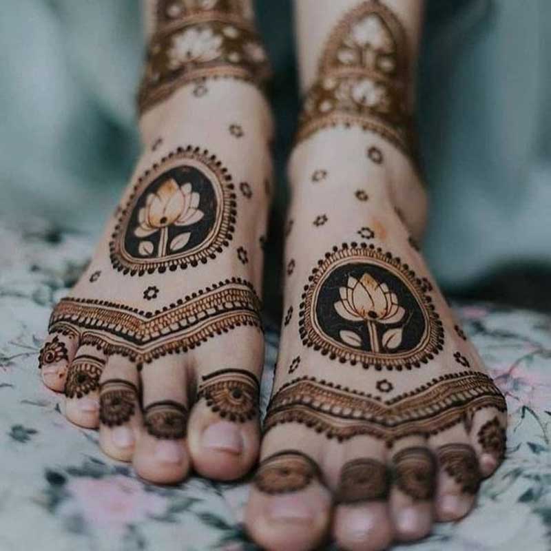 beautiful leg mehandi design...👌👌 Images • sweet_blush💕✨ (@1854654548)  on ShareChat