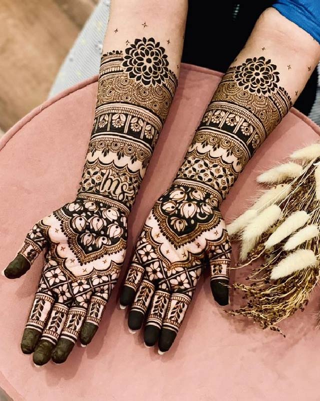 Gumband Mehndi Designs